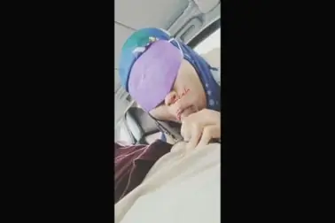 Ukhti Jilbab Biru Ngemut Kontol Panas di Mobil